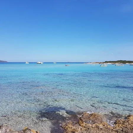 Air-conditioned Near Porto Vecchio, 500 M Sea, 8 People, Two Bathrooms Apartamento