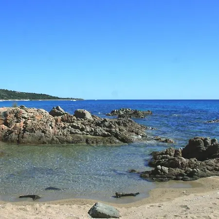 For 8 People With Air Conditioning And 2 Bathrooms, Near Porto Vecchio