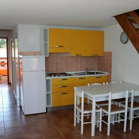 For 8 People With Air Conditioning And 2 Bathrooms, Near Porto Vecchio * Zonza