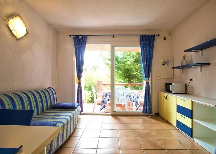 Air-conditioned Near Porto Vecchio, 500 M Sea, 8 People, Two Bathrooms *