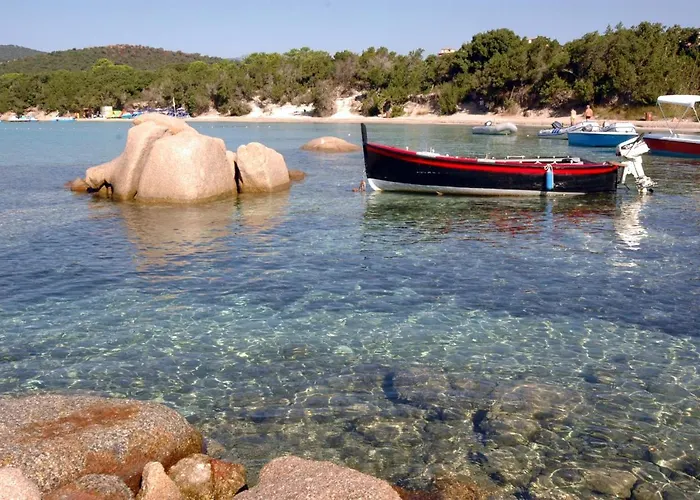 Air-conditioned Near Porto Vecchio, 500 M Sea, 8 People, Two Bathrooms