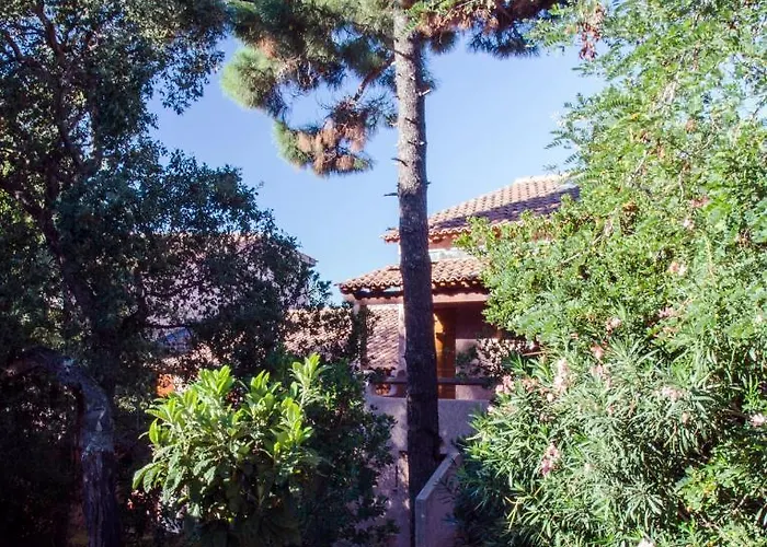 Air-conditioned Near Porto Vecchio, 500 M Sea, 8 People, Two Bathrooms Zonza